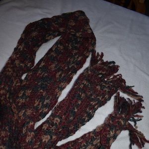 Woman’s bulky knitted scarf